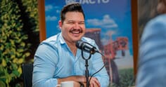 Léo Gomes: da perda progressiva da visão à música como propósito de vida