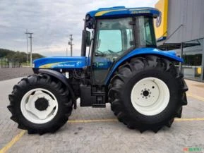 Trator New Holland 7630
