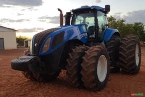 Trator New Holland T8.385 4x4 ano 13