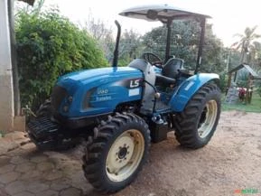 Trator Ls Tractor 4x4 ano 15