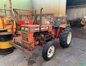 TRATOR AGRALE 4200