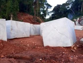 Jazida de Mármore em Funcionamento