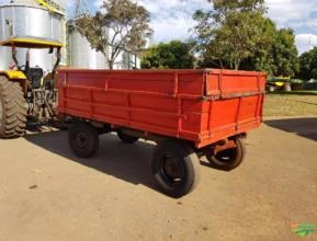 Carreta com sobre guarda