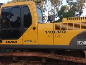 Escavadeira EC240BLC