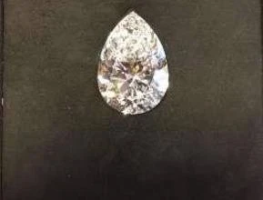 DIAMANTES Á VENDA
