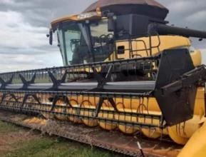 Colheitadeira New Holland