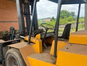 EMPILHADEIRA MARCOPLAN 7 TON