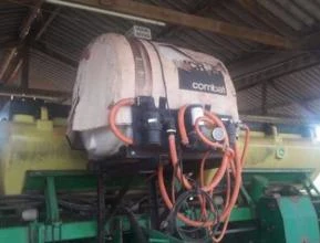 Plantadeira JOHN DEERE 11 Linhas