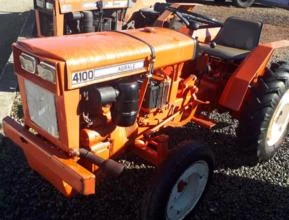 Trator Agrale 4100 4x2 ano 79