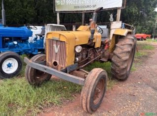 Valmet 86 ID - Trator em Bebedouro, SP