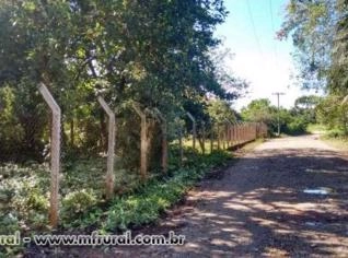 Sítio em Sete Barras com 5 Dormitórios e 3 Suítes