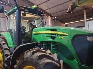 Trator John Deere 7215J 2023 - Oportunidade