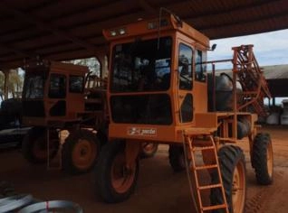 Pulverizador Jacto Unipor 2000 em Campo Novo do Parecis