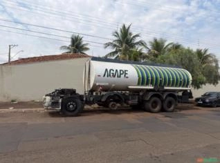 Caminhão Volvo VM 270 2013 à venda