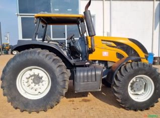 Trator Valtra BH 154 2019 - 154 cv