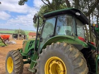 Trator John Deere 5090E - Ano: 2019, 2.630 Horas
