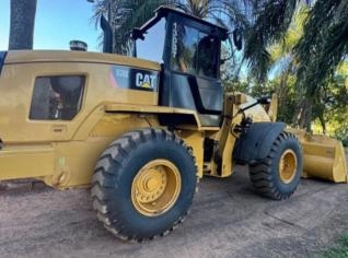 Pá Carregadeira CAT 938K - 2016 - 6415 horas
