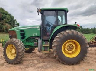 Trator John Deere 6130 J - 2014 - 12.420 Horas