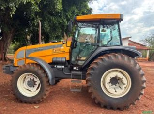 Trator Valtra BM125i 2012 em Ourinhos