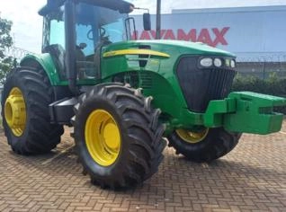 Trator John Deere 7210J 2013