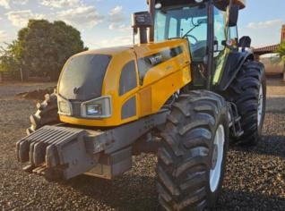 Trator Valtra BH 180 - 2017, 5600hrs, 4x4