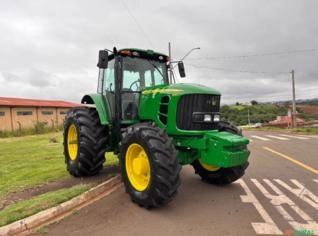 Trator John Deere 6165J - Ano 2013 em Ibiporã/PR
