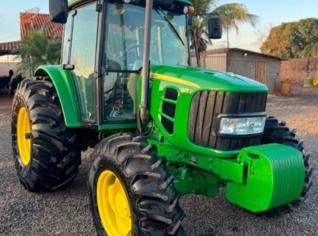 Trator John Deere 6115J 2022