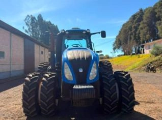 Trator New Holland T8 295 - 2014 - 315cv - Cambará, PR