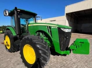 Trator John Deere 8270R 2018