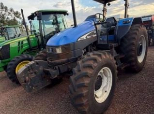Trator New Holland TS 110 - 2006 - Cambará PR