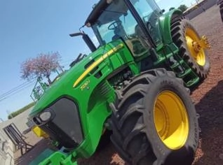 Trator John Deere 7230 J 2021 - Maringá, PR