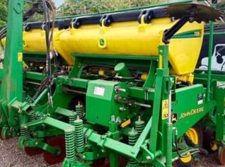 Plantadeira John Deere 1109 - Ano 2021 - Maringá