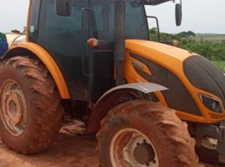 Trator Valtra A134 2020 em Andradina - R$ 250.000