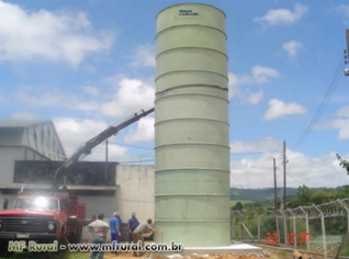 Caixa e Reservatório de Água em Fibra de Vidro