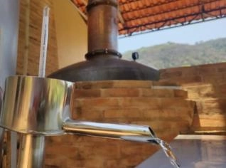 Cachaça Artesanal Direto do Alambique - Duas Barras