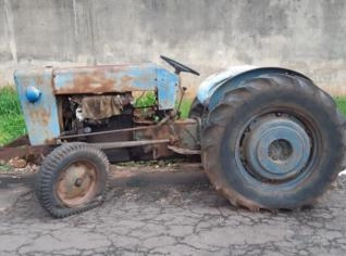 Trator Ford 8BR 4x2 Original Ano 1964 - Para Restaurar