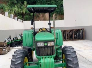 Trator John Deere 5065 Seminovo