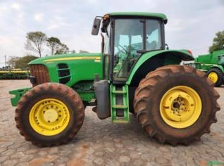 Trator John Deere 6165 Seminovo