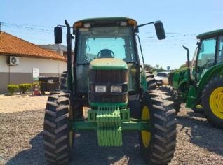 Trator John Deere 6415 Seminovo