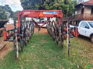 Enleirador New Holland eficiente para palha e capim