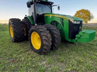 Trator John Deere 8400R 2022 em Sertãozinho - SP
