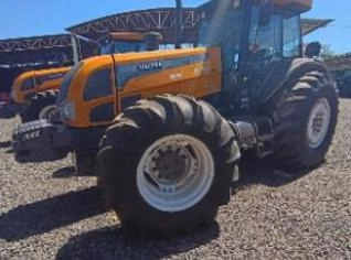 Trator Valtra BH180 2017 - Excelente Estado - MG