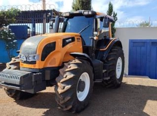 Trator Valtra BH210i 16/17 em Viradouro/SP