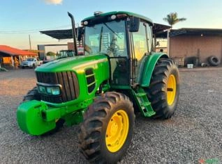 Trator John Deere 6110J 2019 - Excelente Estado