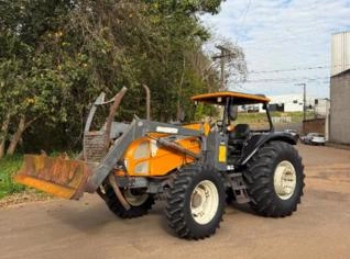 Valtra BM125i 2012 - Trator Agrícola em SP