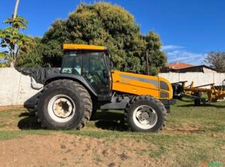 Trator VALTRA Mod BM 125 - Ano 2010