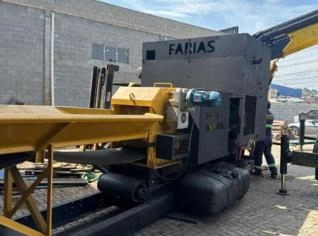 Picador de Madeira Florestal com Motor Scania