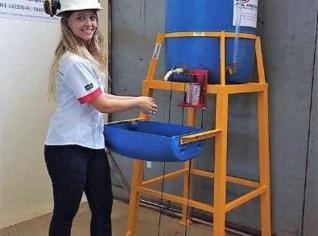 Estação de Higienização com Pedal - Lavatório Completo