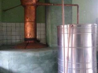 Cachaça Artesanal Ouro Branco - Alambique de Cobre