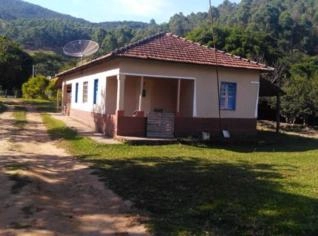 Sítio de 9,6 hectares em Pouso Alto